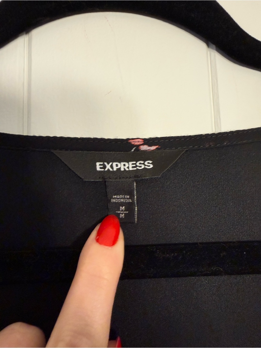 Express Black Midi Dress with Pink Floral Design - Picture 4 of 7